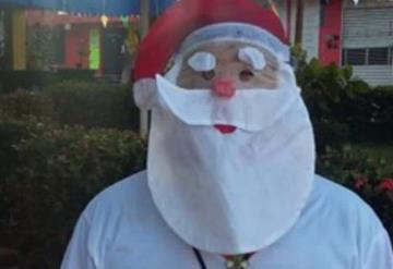 Sospechoso:  Descubren a Santa corriendo en un parque en Tabasco