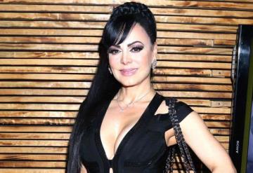 La nueva chica del bikini azul es Maribel Guardia