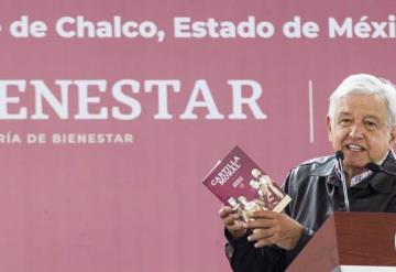 Presenta AMLO la ‘Cartilla Moral’