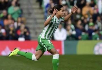 Lainez mete golazo en el entrenamiento del Betis