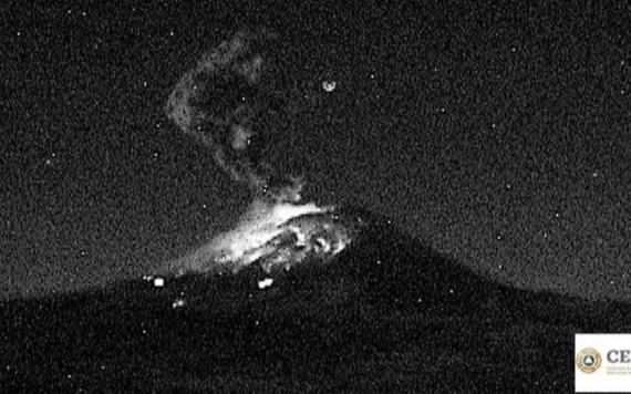 Explosión del Popocatépetl cimbra a Puebla