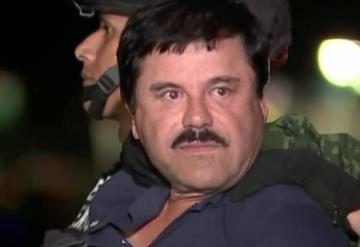 Actor de serie Narcos: México asiste al juicio del Chapo