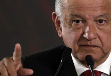 Pide AMLO como ciudadano revisar la duración de los gobiernos