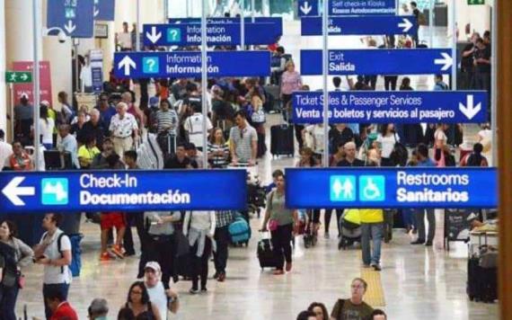 Atrapan a pasajero con miles de euros y dólares en Aeropuerto de Cancún
