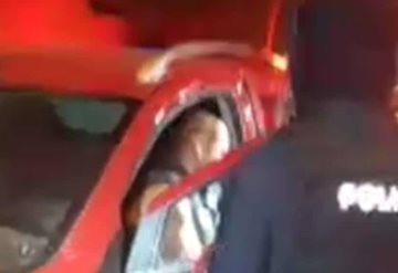 Lo macheteó su novia porque se quedó sin gasolina