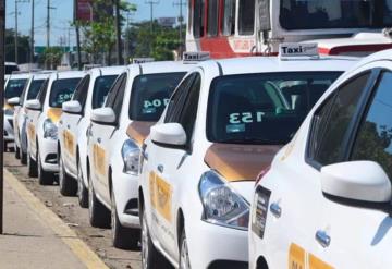 Agustín Silva, señalado por dar placas de Taxis Plus de forma ilegal