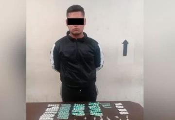 Atrapan a menor con 440 pastillas y dosis de cristal