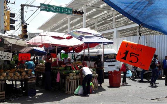 Piden reubicar a ambulantes del Mercado Pino Suárez