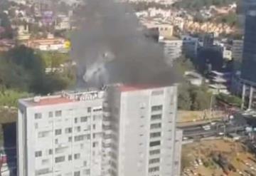 VIDEO Así rescataron al personal que estaba atrapado en incendio de Conagua