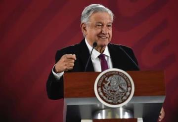 Carlos Slim quiere retirarse de la vida empresarial al final de este sexenio: AMLO