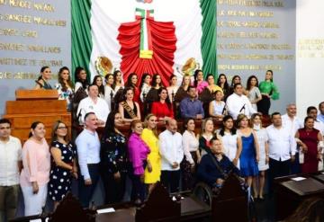 #Fotogalería Visita de las embajadoras al Congreso del Estado