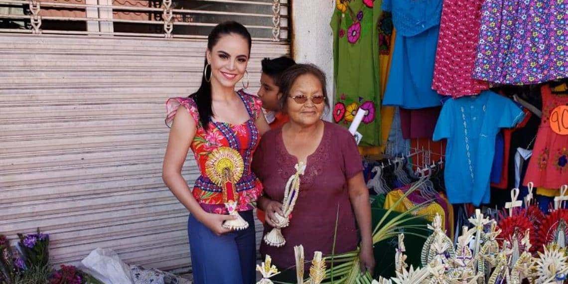 Recorre la embajadora de Huimanguillo, Valeria Chablé Matus, las calles de su municipio