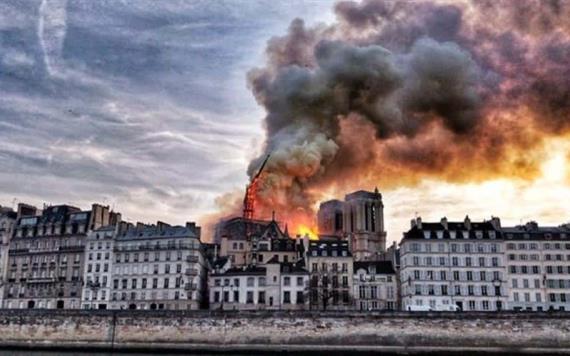 Impactantes fotos del incendio en catedral de Notre Dame