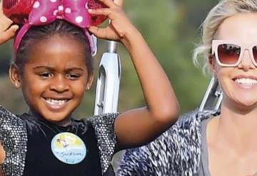 Charlize Theron afirma que su hijo es transgénero