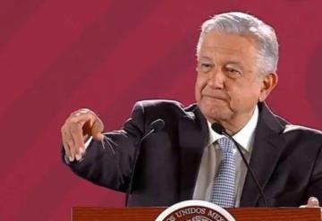 “Maestros no son corruptos”: afirma López Obrador