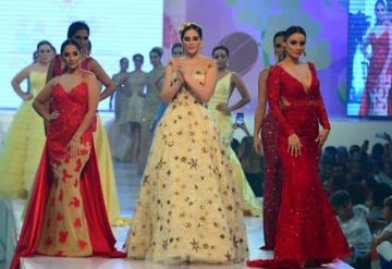 Desfile de Moda 2019: Glamour y belleza en pasarela