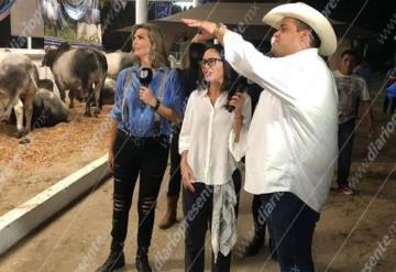 Montserrat Oliver y Yolanda Andrade graban para Mojoe desde la Feria Tabasco 2019