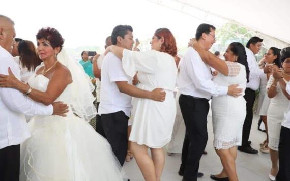Así se vivió la boda colectiva en la Feria Tabasco 2019