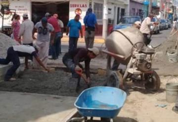 Comalcalco tiene nuevo drenaje y concreto hidráulico en sus calles