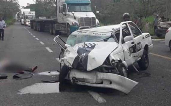Terrible accidente vial en la Macuspana a Escárcega; conductor de taxi pierde la vida