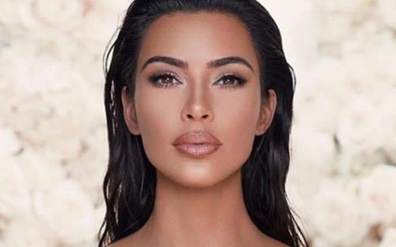 Está aquí y es perfecto, Kim Kardashian revela foto de su cuarto hijo
