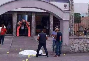 Asesinan a dos en plena misa de una quinceañera