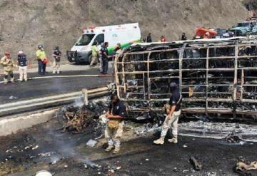 Sube a 20 la cifra de muertos por accidente en autopista Veracruz-Puebla