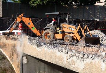 Así va el proceso de rehabilitación de los puentes de tridilosa en Paseo Tabasco