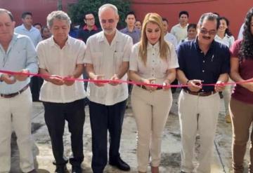 Inauguran en Paraíso el curso de Postura profesional en el servicio