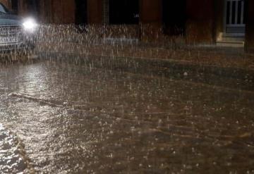 Esta noche y madrugada prevé tormentas y granizo