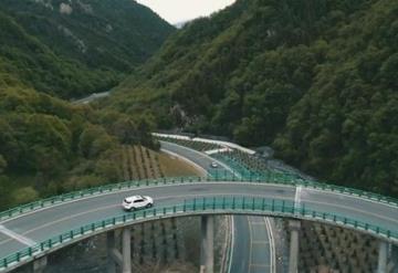 Inauguran en China autopista que fue construida sin cortar un solo árbol