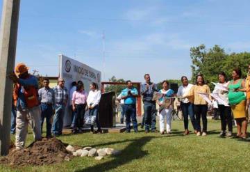 Inicia ampliación de la red de energía eléctrica en comunidades de Comalcalco