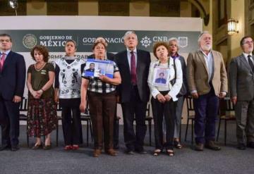 ‘No voy a ocultarme, daré la cara siempre’: AMLO a familiares de desaparecidos