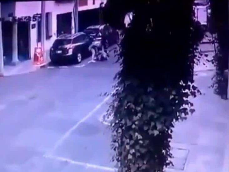 Video Mujer Intenta Resistirse A Asalto Y Es Arrastrada En Plena Calle