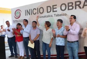 Inicia alcaldesa construcción de desayunadores y cocinas escolares en Comalcalco