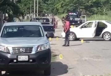 Policías y grupo armado de presuntos secuestradores se enfrentan a balazos en Cunduacán; hay heridos