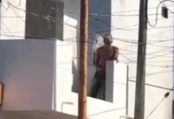 VIDEO Exhiben a depravado en Jalpa de Méndez; se masturbaba frente a jovencita