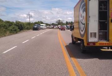 Bloquean la carretera Villahermosa - Frontera