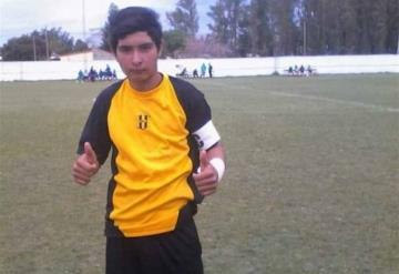 Muere portero de 17 años tras recibir balonazo