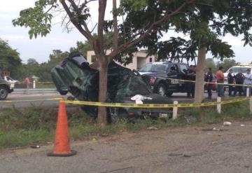 Accidente mortal; conductor se impacta contra árbol en la Villahermosa  - Cárdenas