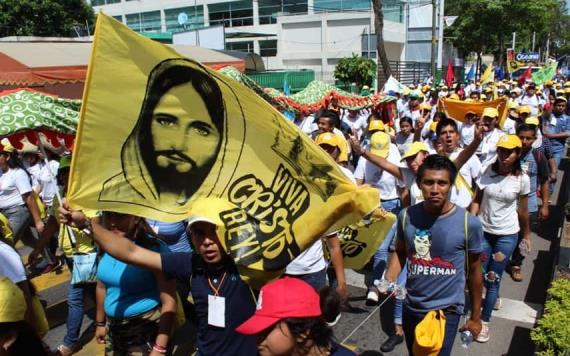 Marchan jóvenes católicos,en Villahermosa