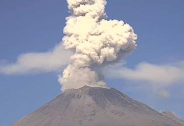 Popocatépetl emite columna de ceniza de 2.5 kilómetros