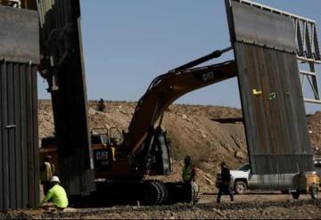 Estamos construyendo un Muro grande, hermoso y NUEVO!: Presume Trump avances del muro fronterizo