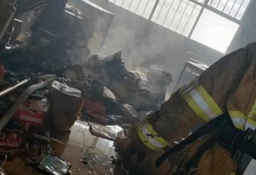 Roban e incendian tres escuelas