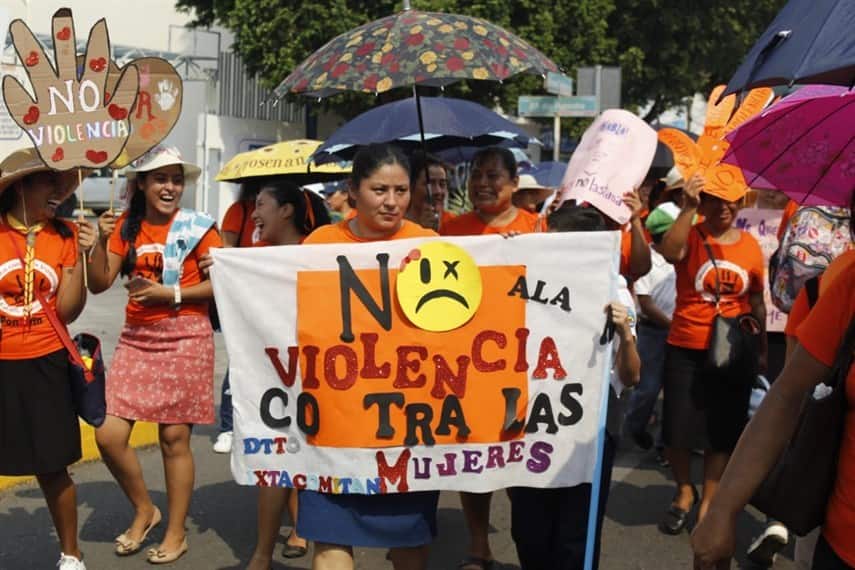 Marchan contra la violencia que azota a Tabasco