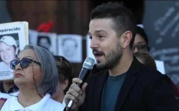 Diego Luna acude manifestación por desaparecidos en México