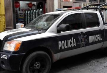 Detienen a 4 sujetos por golpear con bate de béisbol a policía