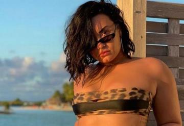 Demi Lovato presume su celulitis y kilos de más