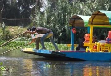 #VIDEO En Xochimilco se ahogan los pend… todos flotan, menos ‘Chema’