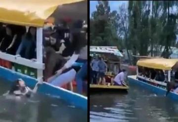 Video: Otra joven cae de trajinera en Xochimilco